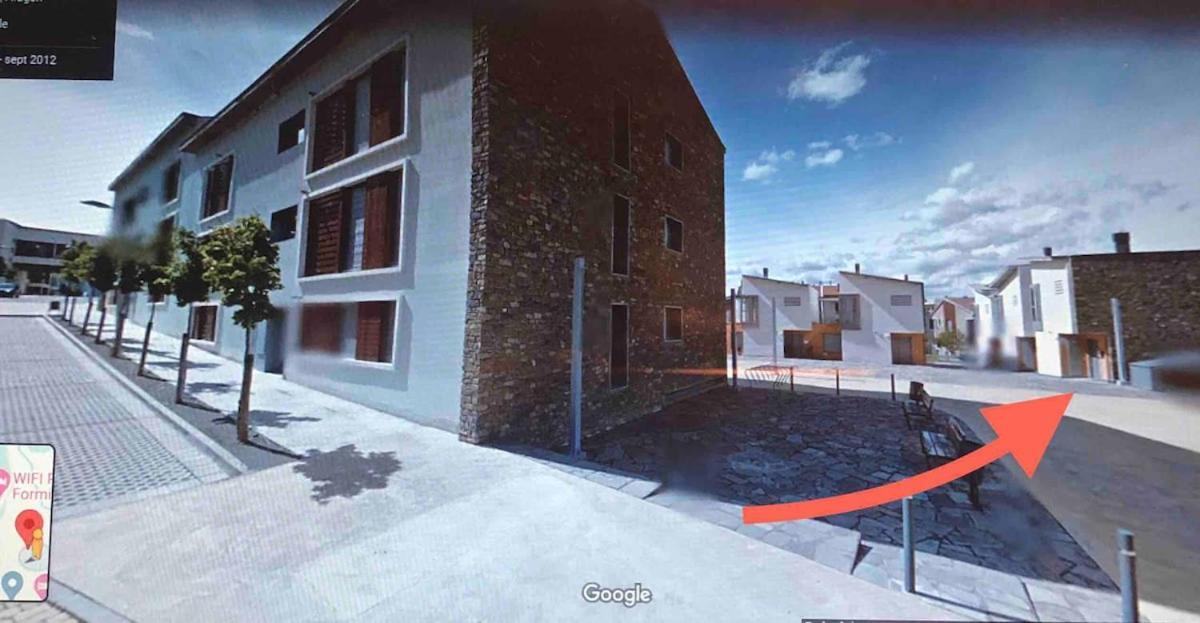 Chalet Adosado Entero, Bbq Y Piscina Comunitaria Sabiñánigo المظهر الخارجي الصورة