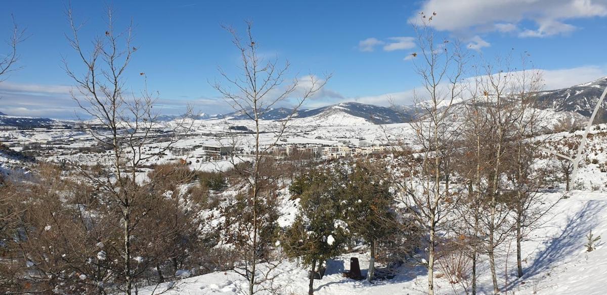 Chalet Adosado Entero, Bbq Y Piscina Comunitaria Sabiñánigo المظهر الخارجي الصورة